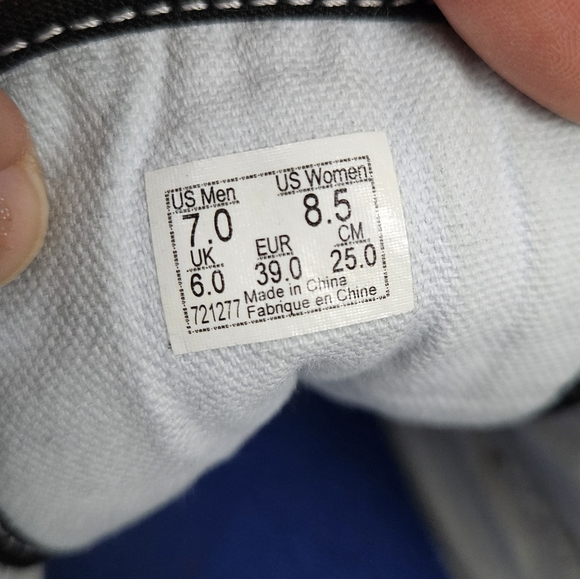 VANS x UO | Old Skool playing card lace-up sneakers - Picture 9 of 10